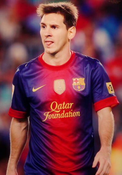 Lionel Andrés Messi。吐舌头