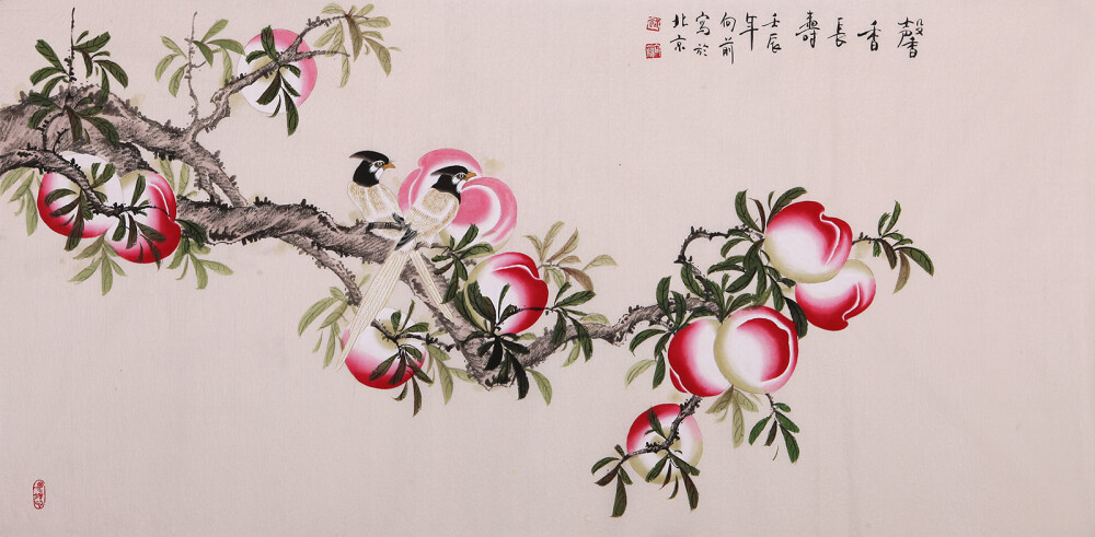 男生小礼品 送礼就要送舒心雅致，高洁幽姿，国画花鸟画无疑成为最佳首选。国画花鸟画无论给领导送礼，朋友结婚送礼，老人过寿送礼，商务友情送礼，乔迁之喜送礼等，都恰到好处，没有人不被它的美所倾倒，没有人不被它的价值所追捧，是名副其实的送礼首选。【建议去易从花鸟画查看】 相关报道：【泰州网】http://www.tznews.cn/syzx/a/X7BbD3/2014-07/17/content_53839242.html