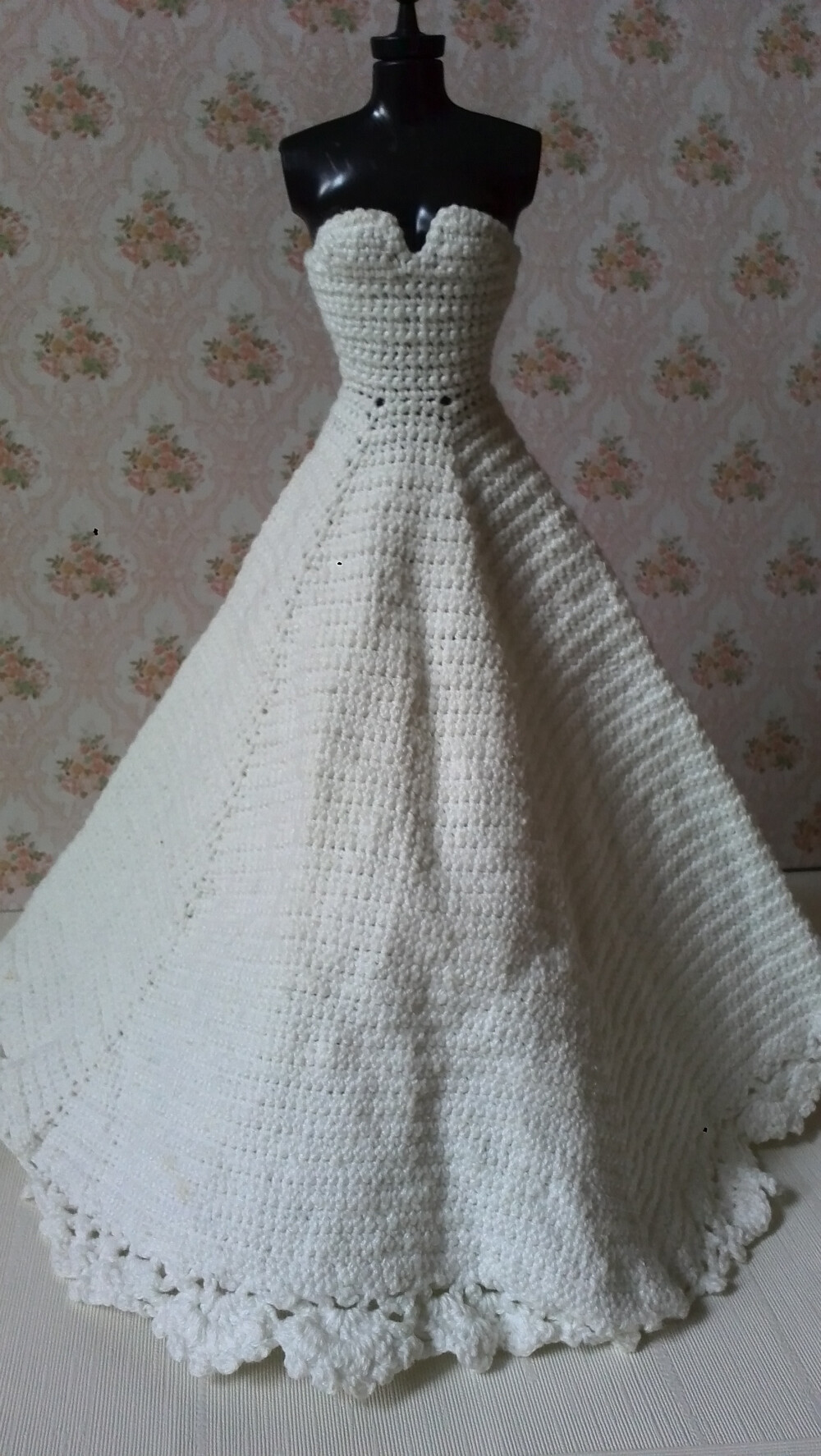 WHITE WEDDING DRESS