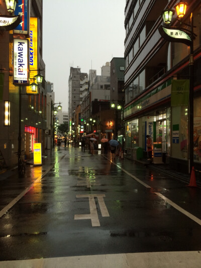 新宿.雨季