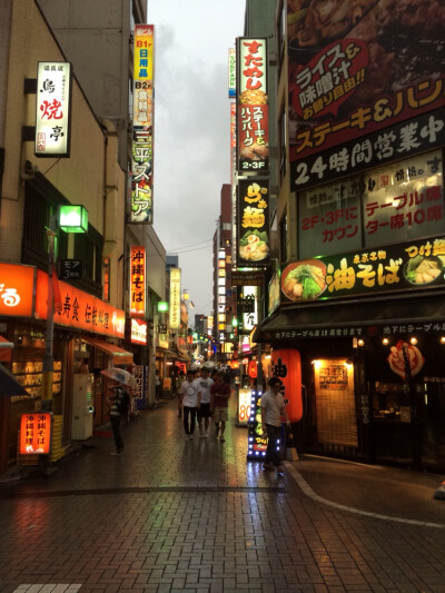 新宿.雨季