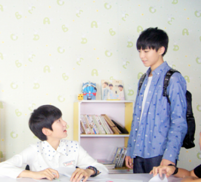 TFBoys王源 TFBoys王俊凯 男生学院自习室2