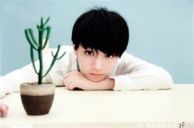 TFBOYS之队长王俊凯，凯爷，大哥，小螃蟹青浅随时待命听从吩咐～～