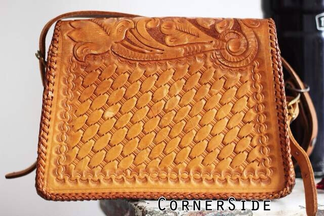 “CornerSide” 70s皮革加工极精波西米亚vintage古董挎包 孤品 http://tb.cn/ZXOAIXy