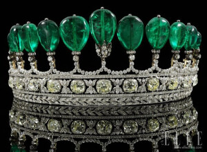 CHAUMET绿宝石镶钻皇冠