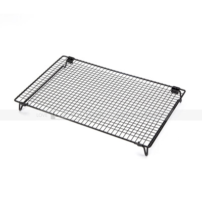 OVEN RACK, 烤架=cooling rack 晾架。带脚撑高，冷却蛋糕，饼干，面包，慕斯做淋面，或者拍摄用。 FOUND in 兔子de烘焙杂货铺 。