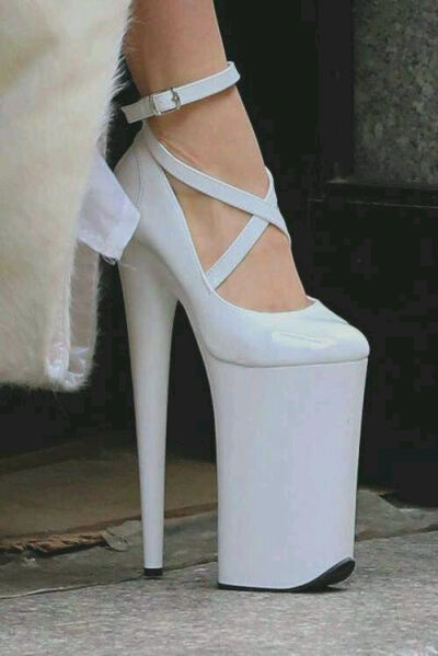 lady gaga's shoes