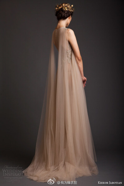 Krikor Jabotian 2014春夏婚纱礼服，独特的裁剪艺术与镶嵌工艺，精致华丽的阵容，释放出无与伦比的魅力。