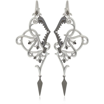 STEPHEN WEBSTER Shark Jaw Drop Earrings - Silver/Black 4,030 CNY 2,225 views