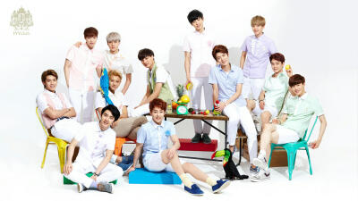 IVY CLUB.