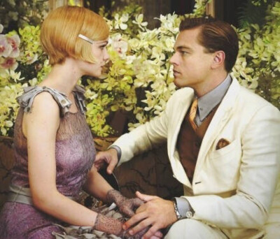 我相信这个世界上一定会有一个你爱的人，他会穿越这个世间汹涌的人群，一一地走过他们。捧着满腔的热和沉甸甸的爱，走向你，抓紧你，你要等。