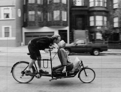 和他/她一定有一种特殊的缘分。