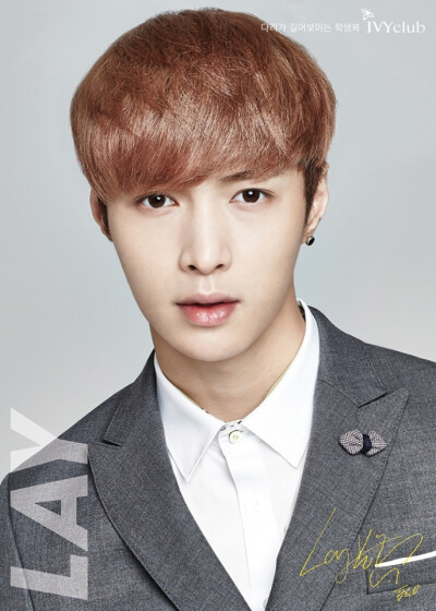 IVY CLUB. LAY.