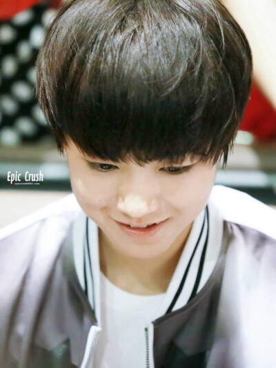 #王俊凯 #TFBOYS王俊凯 2014.08.01 上海chinajoy热力赛车活动高清1p，持续更新