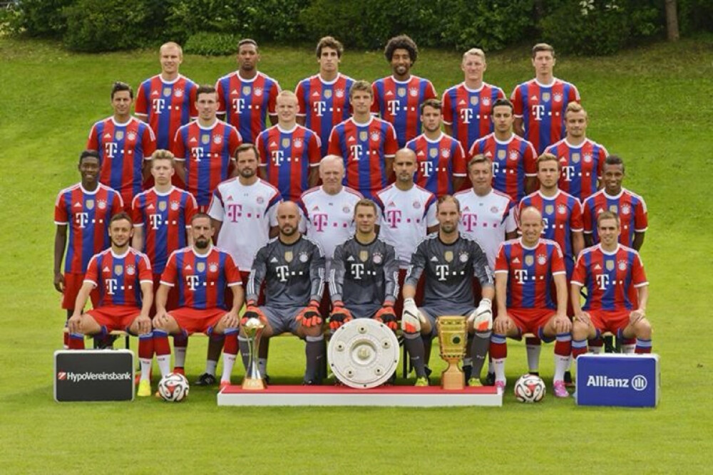 Bayern Munich四星拜仁慕尼黑2014-2015新赛季Instagram：transparentvivi全家福