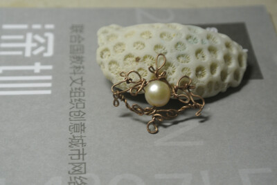 巴洛克。珍珠吊坠。绕线。