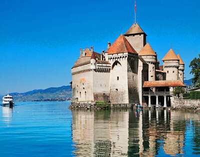 诗隆城堡(Château de Chillon)——瑞士日内瓦。