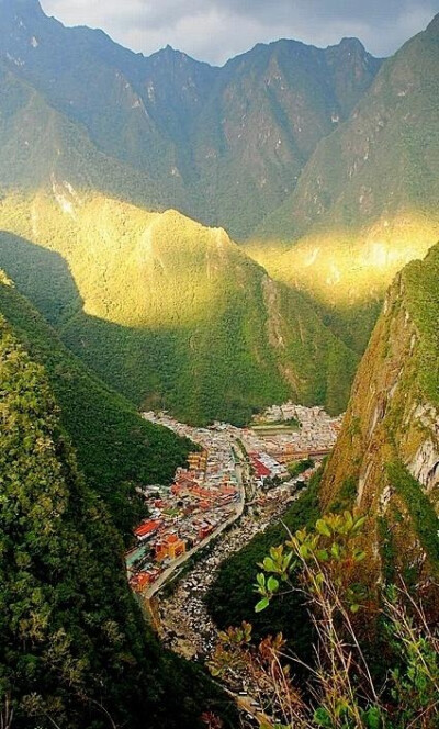 Aguas Calientes, Peru。秘鲁热水镇。