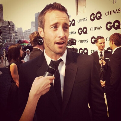 Alex O'Loughlin~