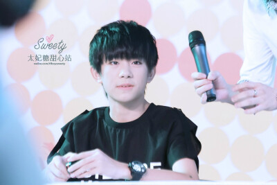 TFboys 易烊千玺 20140809 广州签售