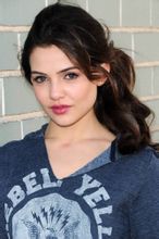 小小麋鹿【2014全球100张最美脸孔】第98名：丹妮尔·坎贝尔，外文名： Danielle Campbell（Danielle Campbell-Scott）出生地： 波特兰市，出生日： 1995年1月31日 国籍： 美国，代表作： 明星之恋，初代吸血鬼