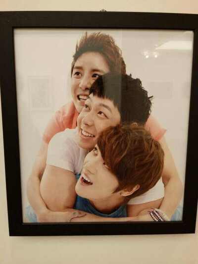 JYJ