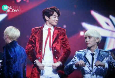 SHINee TINA