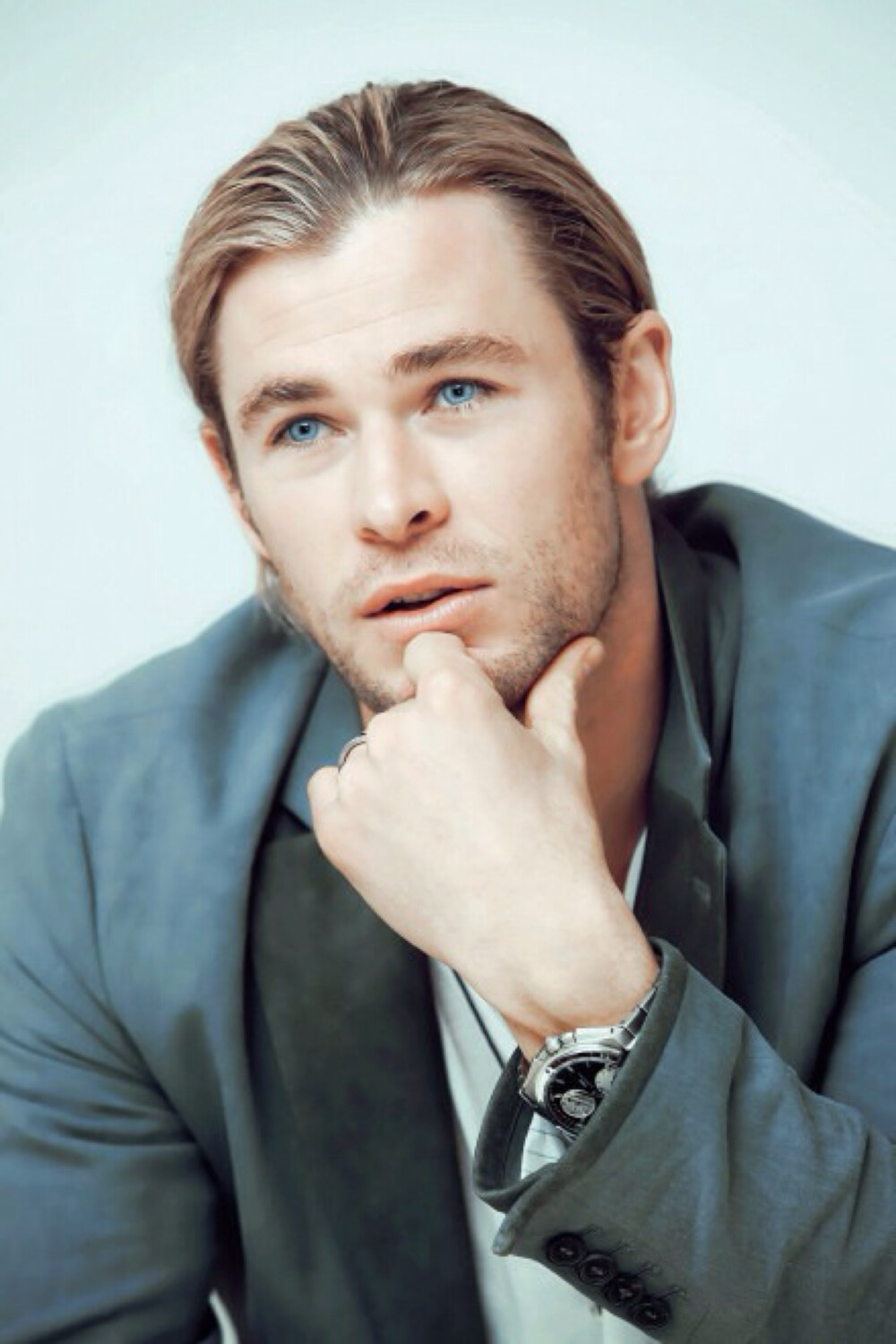 Chris hemsworth