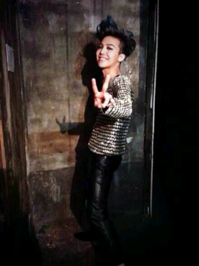 BIGBANG 志龙 要这么一直笑下去啊