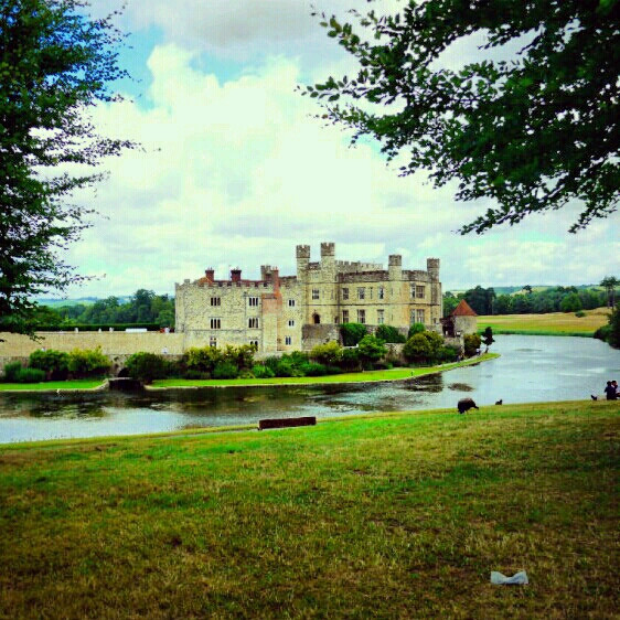 #St_Kelly原创#Instagram: kellyailinchen#英国#英伦城堡#宫殿#利兹城堡#湖上城堡#