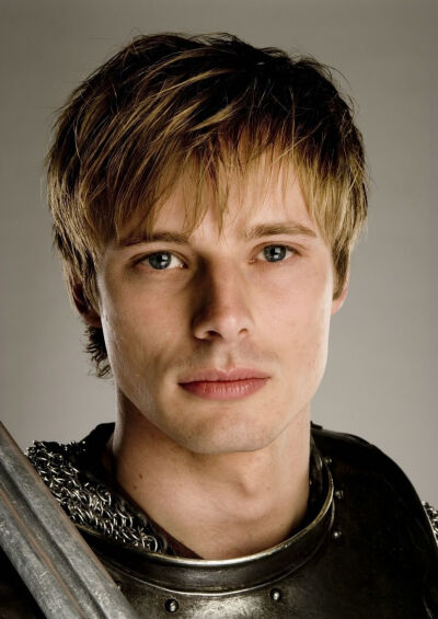 布莱德利·詹姆斯 Bradley James