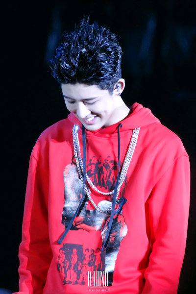 b.i 小少年帅爆了