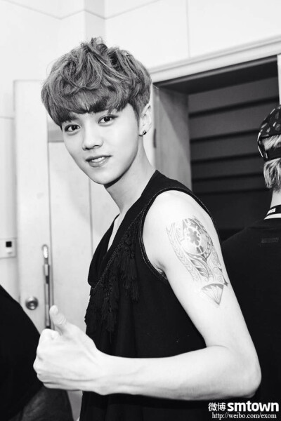 LU HAN