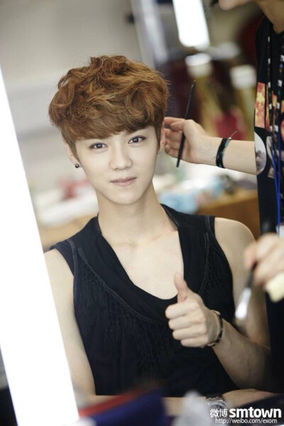 LU HAN