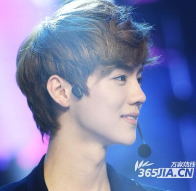 LU HAN