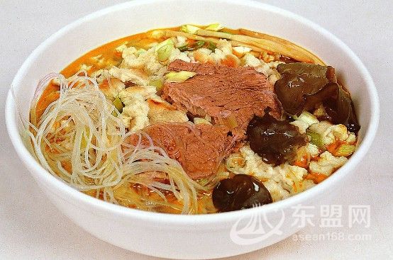 西安名小吃：羊肉泡馍 来自：东盟网（www.asean168.com）