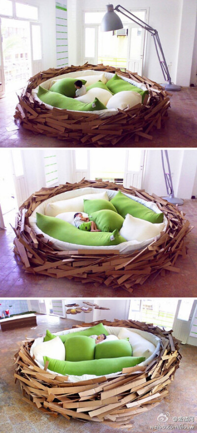 【鸟巢床】来自 O*GE 设计，超酷的想法，底下貌似是一层一层的纸板。哇哦，不错哦，超有创意的家居。。。