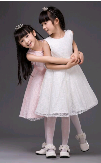 双胞胎涵涵露露