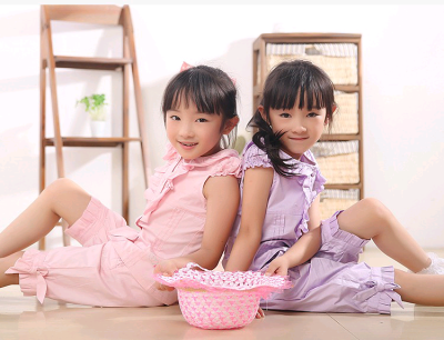 双胞胎涵涵露露