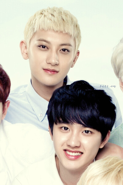 EXO 自然乐园画报之TAO&amp;amp;D.O. 扫图 CR：SeoJeong