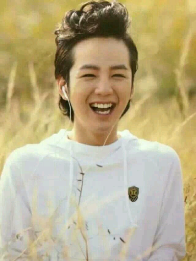 暖暖的，很贴心。他是世界最好的张根硕Jang Keun Suk