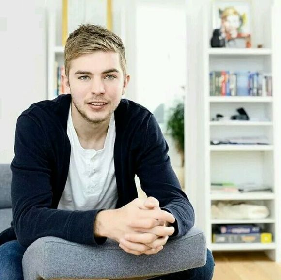 【Christoph Kramer】默默这大小眼也萌的不行，买买买你要什么都给你买！