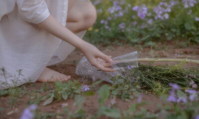  | 敘 舊 | Costume Design / Mu Mian （木棉） Model / Chun Xia ( 春夏 ) Make-up artist / Yao Yuan（ 藥圓 ） - 2014.04 -扣桑