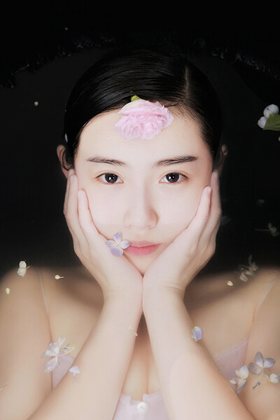 | Xinyuan Calendar 2014 - 夏 | Model / Zhang Xinyuan ( 張辛苑 ) Make-up artist / CRicky（ 瑞奇 ） - 2013.12 -扣桑