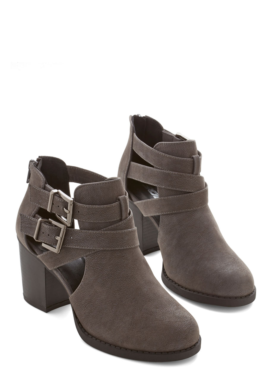 Adventure Essentials Bootie in Grey靴子