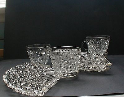 Anchor Hocking Crystal Lunch/Snack Set- Fan shaped plates, Daisy &amp;amp;Button, 6piece 6件套水晶制品，扇形的盘子很小见呢~