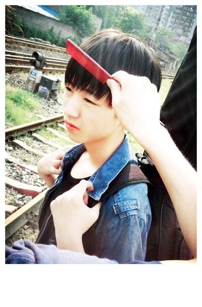 #王俊凯# #TFBOYS主唱门面王俊凯#