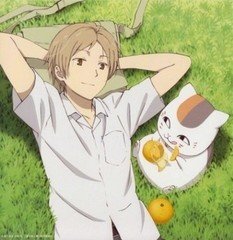 总是感谢 猫咪老师的陪伴 也感谢夏目 给了我们足以暖心的温暖