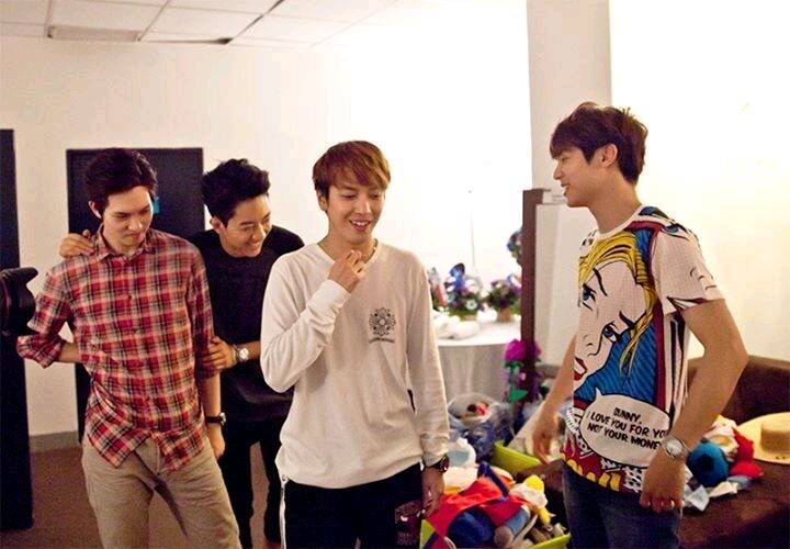 CNBLUE