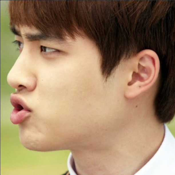 #灿烈#ins#头像#exo#경수 모니터링 겸 놀리려고 보기 시작한 괜사가 너무재밌다....나드라마보는거 별로안좋아하는데.. 매주 수요일이 목요일이 기다려진다.. 하.. 너란드라마..☆ #괜찮아사랑이야 #경수연기잘한다 #이제귀도별로안빨개짐 #자까뉨 #우리엄마때뤼지말아요 #ㅋㅋㅋㅋㅋㅋㅋㅋㅋ[我也是懒得找翻译了][以后给你们翻译]累爱